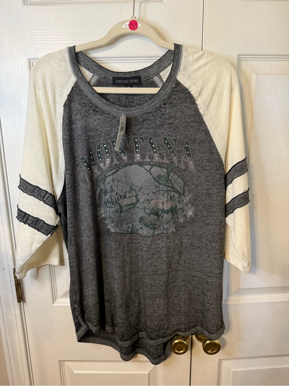 Montana Raglan Long Sleeve Tee - Gray & Cream